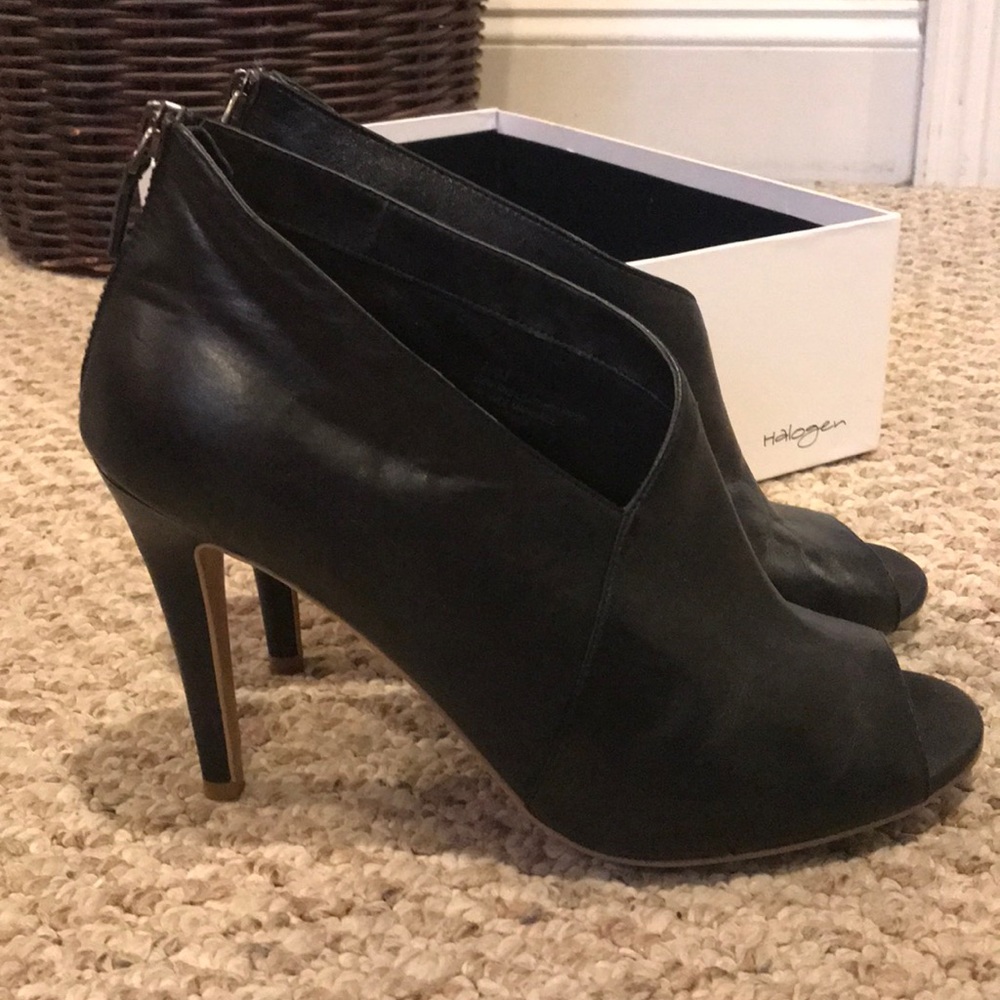 Halogen Heeled bootie